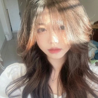 睡沙发的人