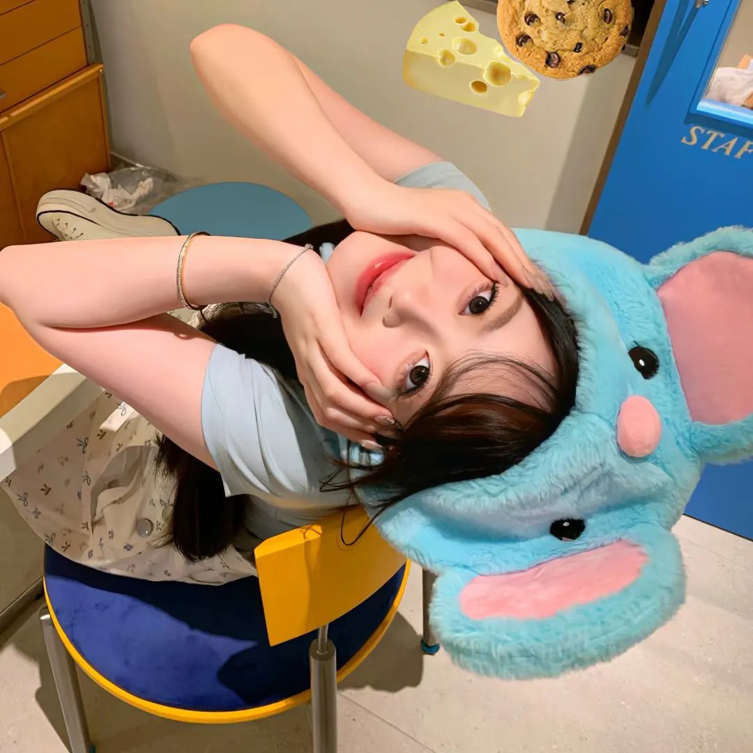 闪耀的她